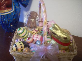 Cestino con uova paillettes