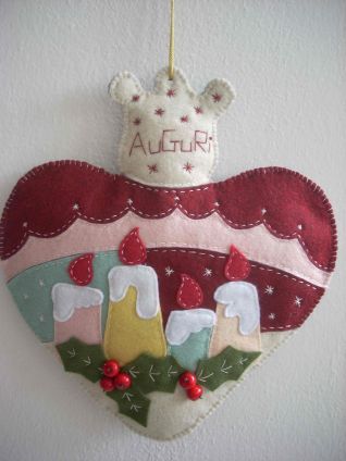 Cuore di Natale con candele in feltro