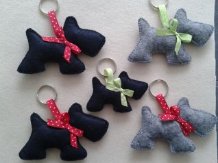 Portachiavi cani feltro