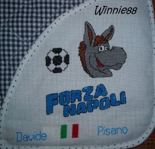 Particolare Tovaglietta americana - Ciuccio del Napoli