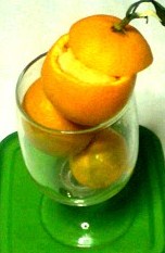 Cioccolata calda al mandarino con merendina allo yogurt e uvetta senza glutine