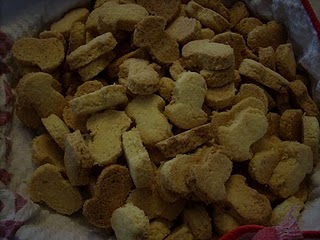 Bavarese al mirto con granella di biscotto rustico e scorzette di lime senza glutine