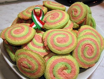 Dolcetti di frolla tricolori