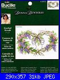 Bucilla - Schemi e link-bucilla-43095-rosebud-wreath-donna-dewberry-jpg