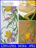 Iris*( Vedi FIORI ) - schemi e link-tovaglietta-con-i-jpg