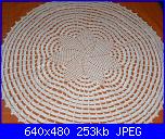 silvana5460- i miei lavori-centrino-bianco-con-stella-centrale-jpg