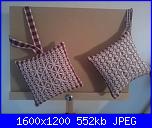 foto sal broderie suisse cuscini e cuscinetti!-20120331_115112-jpg