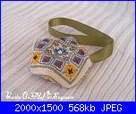 Foto Sal biscornu bours e relativo set ricamo-anastasiabiscornu-jpg