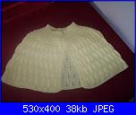 I lavori di coira-mantellina-con-punto-fucsia-jpg