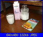 Panna cotta con salsa calda ai frutti di bosco.-p8160532-jpg