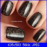 Nail Art.... bellezza per le nostre unghie!-plastic-wrap-nail-art-jpg
