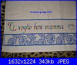 Ricami eseguiti usando gli alfabeti e le scritte preparati da  Malù-strofinaccio-per-mamma-jpg