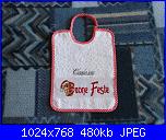 "Il mio Primo Natale" e i ricami Natalizi creati da Natalia-mdc-natale-2014_bavaglino-buone-feste-fizzy-moon_1_dscn6596-jpg