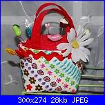 sal : utilizziamo i fili spazzatura del 2013-bright-purse-pincushion-300x274-jpg