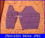 Un cardigan da bimbi  con cappuccio-p1080851-jpg