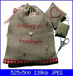 Emma R.-pochette-%C3%A0-ouvra-103-jpg