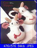 mucche e pecore-cow-slippers_page_1-jpg