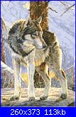 schema con i lupi KK 99537-Howling at the moon-lupo-nel-bosco-innevato-jpg