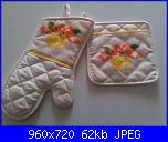 Fiorella - I miei lavori-guanto-e-presina-x-concetta-jpg