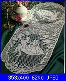 Filet con il punto alto incrociato-dama-jpg