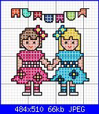 Gli schemi di Malù-2-bambine-con-fiocco-testa-jpg