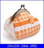 Pochette,astucci & bustine...-porta-monete-arancio1-jpg