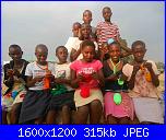 Missione in Uganda - La casa di nazareth-ragazze-uncinetto-jpg