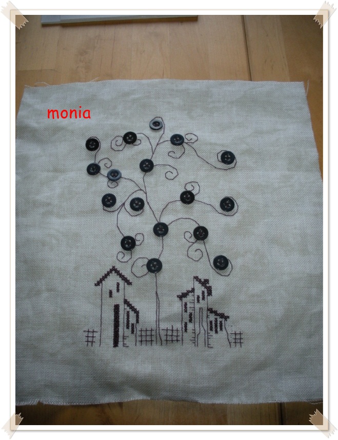 maggi co village terminato con tanto di bottoni