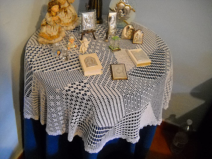 Copritavolino all'uncinetto