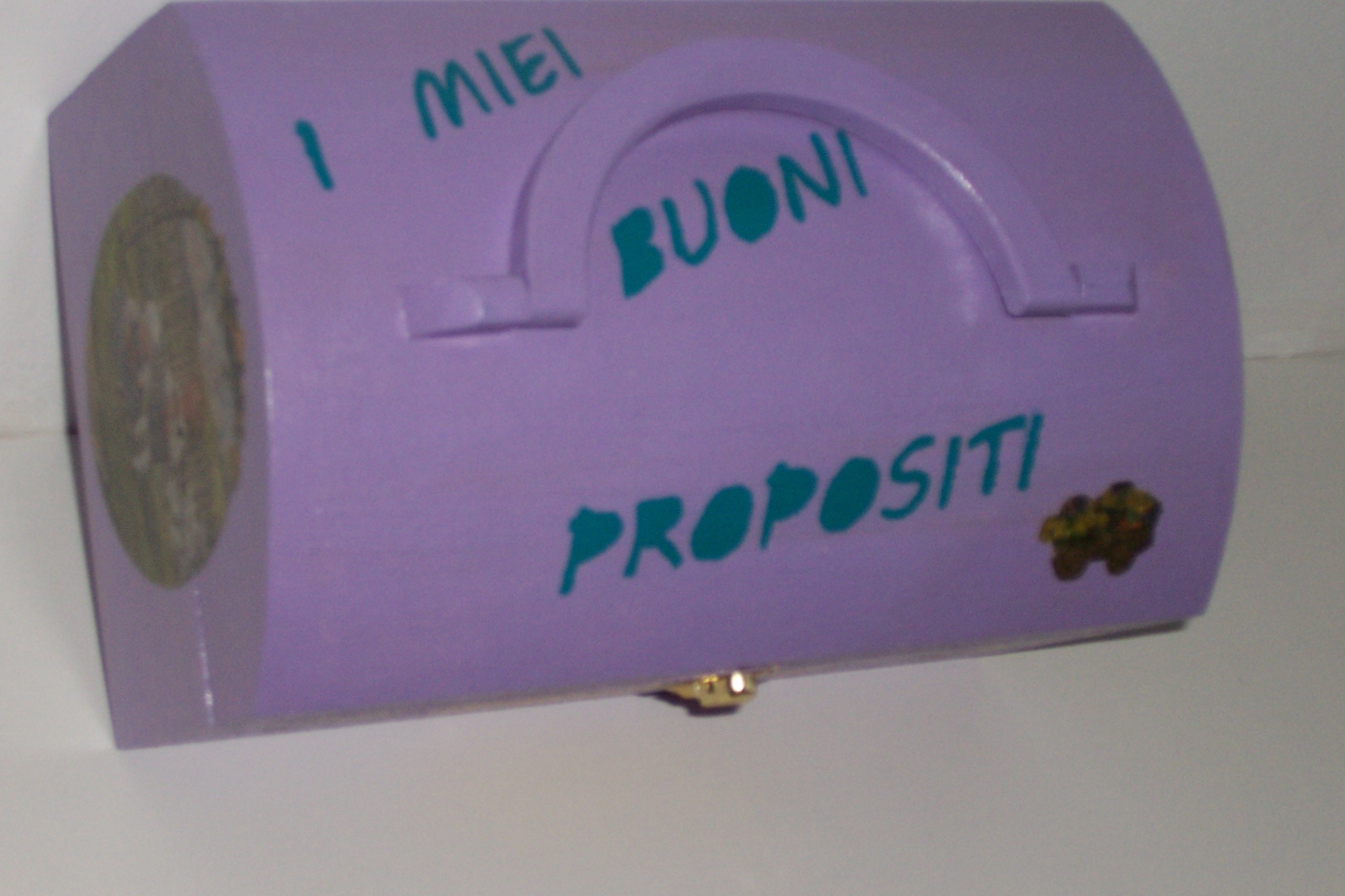 Cofanetto in legno decorato a decoupage - particolare