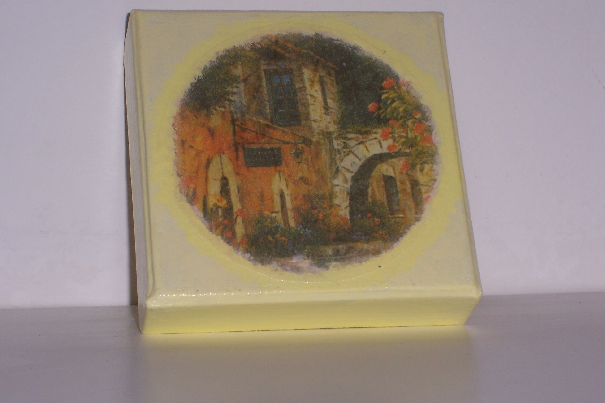 Scatolina decorata in decoupage - coperchio