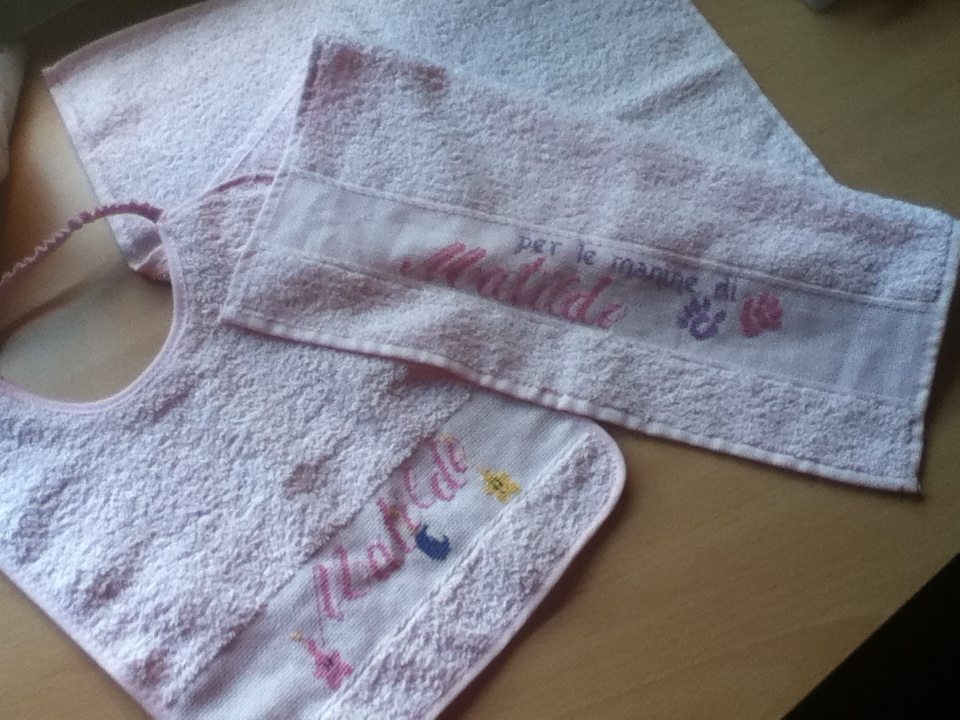 bavaglia e asciugamano1