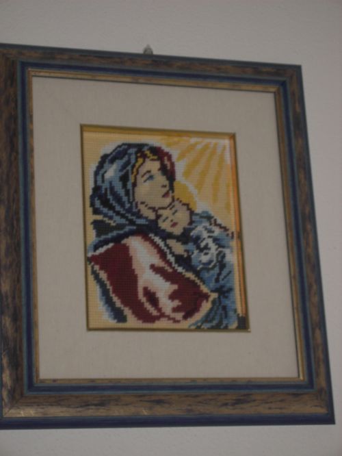 Madonna a mezzo punto L