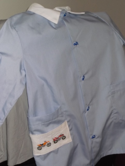 Grembiulino asilo con motociclette