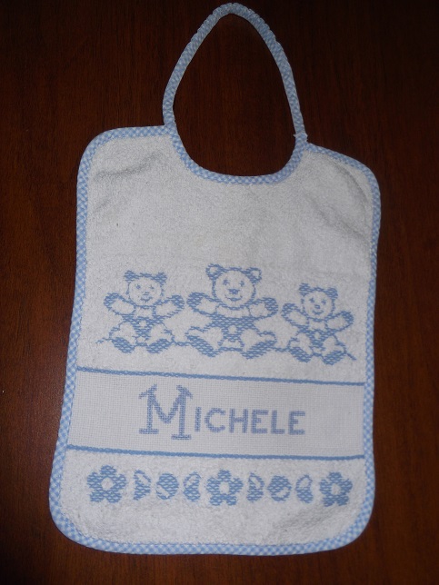 Bavaglino asilo con nome