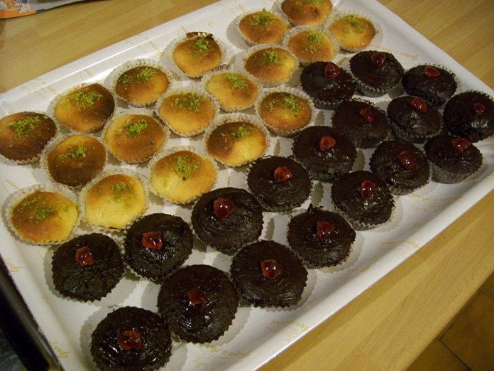 Mini muffins alle ciliegie e al limone