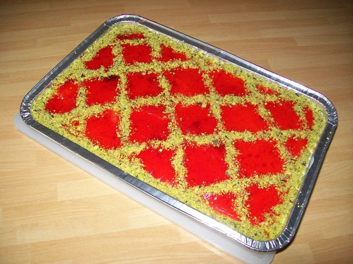 Dolce delizia con geleè di fragole