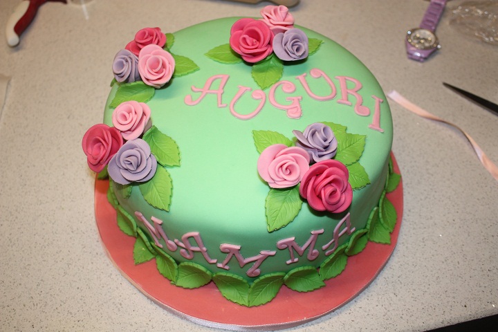 2011 11 mum cake (1)