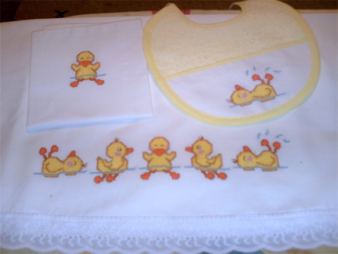 lenzuolino federa culla+ bavaglino coordinato