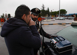 La confisca del veicolo, in caso di rifiuto al test dell'alcool, ha natura di sanzione penale accessoria