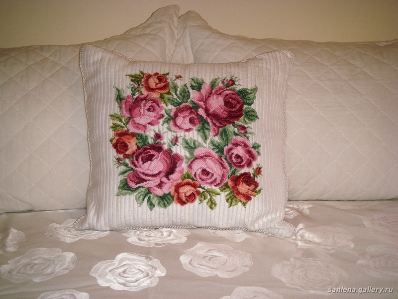 Schema punto croce Cuscino rose belle