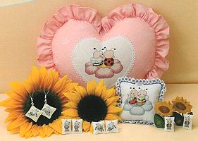 Schema punto croce Cuscino Api 01